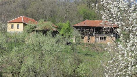 Selo Rajac na starom putu Cacak-Kraljevo. . Seoska domacinstva cacak i okolina